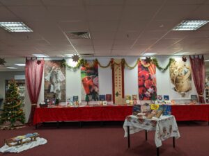 23112022 bild zu pm oeb weihnachtsausstellung foto landeshauptstadt mainz scaled