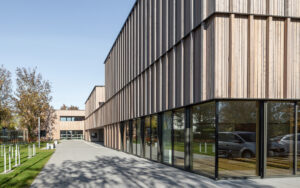 Fahrzeuge in ingelheim zusammengeschoben und geflüchtet