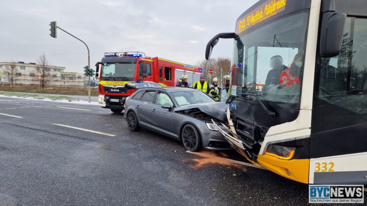 Verkehrsunfall pkw-bus, mainz