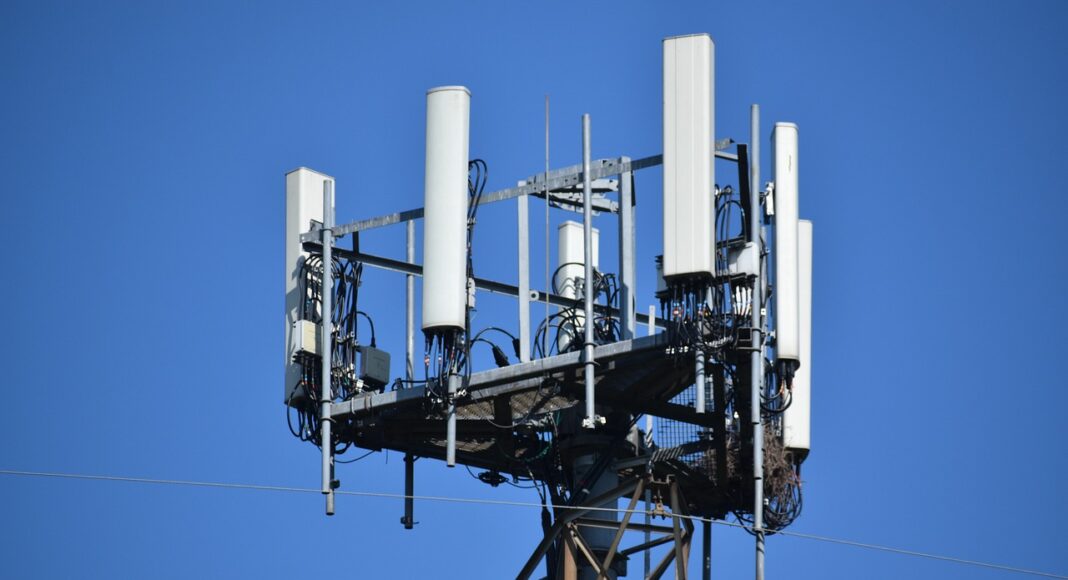 cell tower g60b20b900 1280