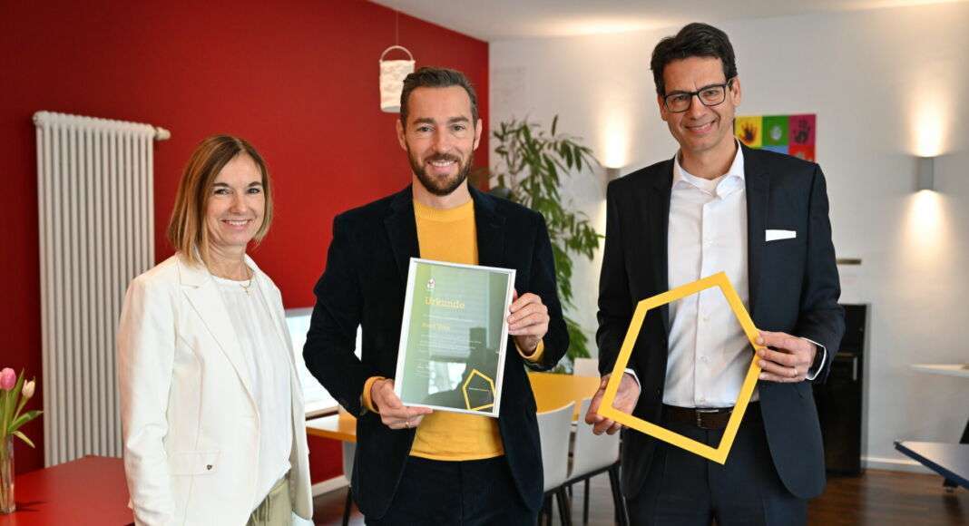Pressefoto Schirmherr Ronald McDonald Haus Mainz ©McDonalds Kinderhilfe Stiftung