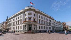 Lkw-unfall auf der autobahn a63 bei nieder-olm