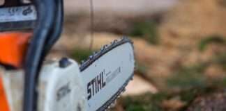 chainsaw 3798953 1920