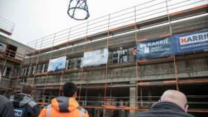 Zwei verletzte bei unfall auf der b9 zwischen guntersblum und oppenheim