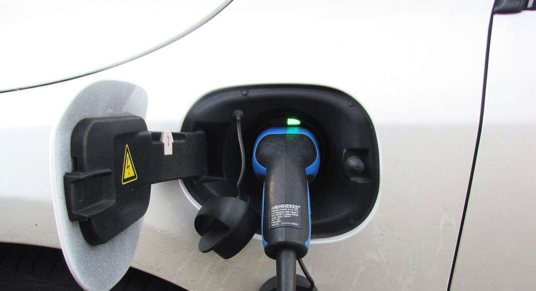 plug in 2783574 1280