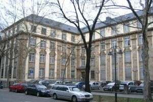 Autokran sorgt für vollsperrung in mainz-kastel für mehrere tage