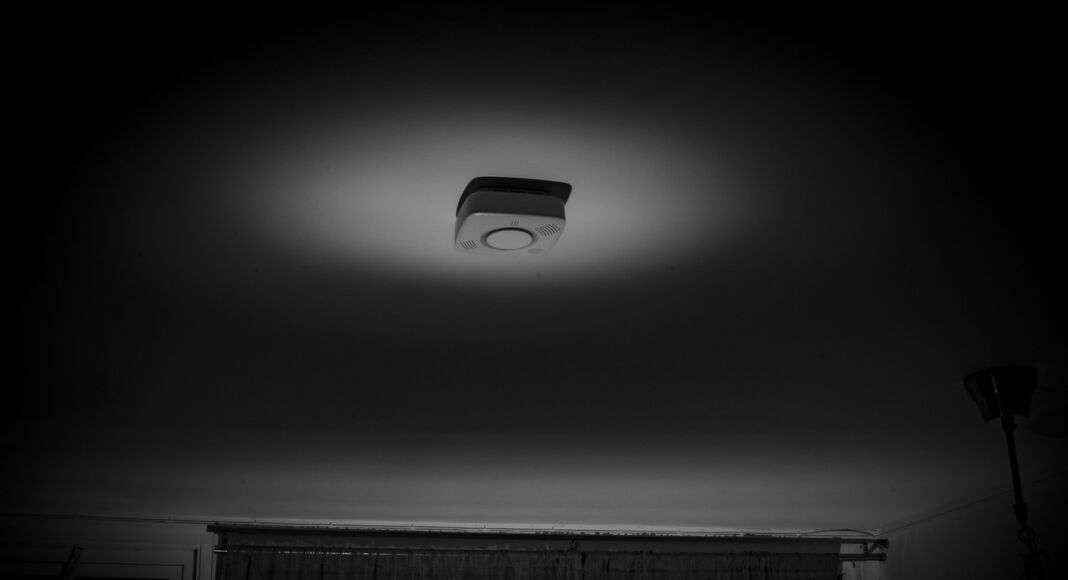 smoke alarms gfcf5a5446 1280