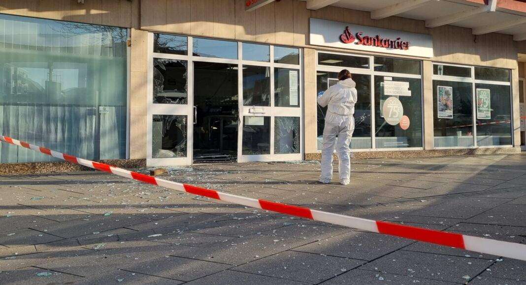 Geldautomaten in Rüsselsheim gesprengt