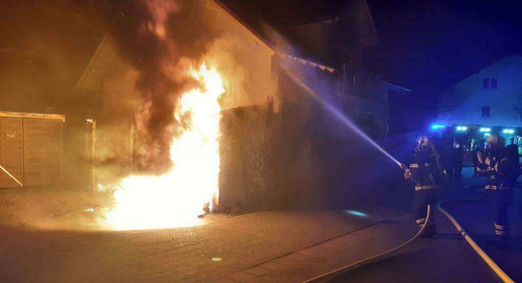 Feuerwehr Bad Kreuznach Feuerwehr Bad Kreuznach bekämpft Brand