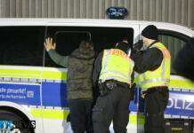 Kontrollen der Polizei zum Messerverbot in Mainz