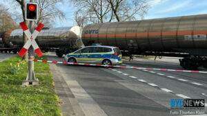 Massive verkehrsbehinderungen nach zugentgleisung in wiesbaden