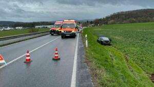 Bundesweiter streik der autobranche - autohäuser und werkstätten legen arbeit nieder
