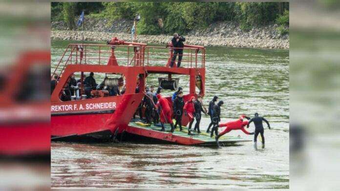 Anschwimmen der Feuerwehr WIesbaden | Foto: Stadt Wiesbaden