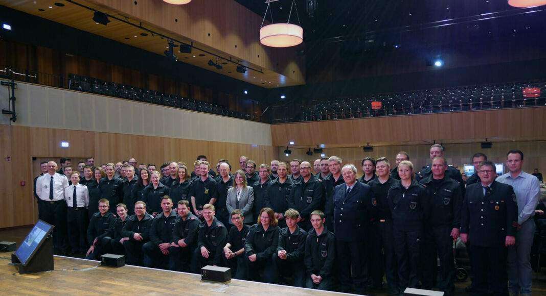 230510_Feuerwehr Gruppenbild_fl ©Stadt Ingelheim