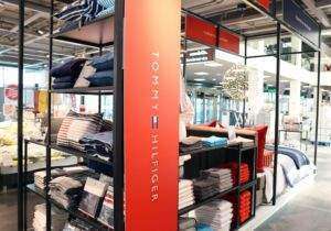Neue pop-up flächen mit tommy hilfiger bei möbelhaus xxl lutz 1