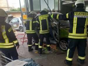 Übung der feuerwehr wallertheim bei smart king 1