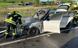 Fahrzeugbrand auf der b41 im kreis bad kreuznach