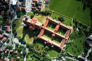 Wiesbadener informationstag für frauen: chancen, inspiration und netzwerken