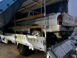 Bad kreuznach: verantwortungsloser autotransport auf der autobahn a61 Bad kreuznach: verantwortungsloser autotransport auf der autobahn a61