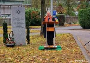 Klein-winternheim: einweihung des familie-abraham-platzes und der gedenkstele
