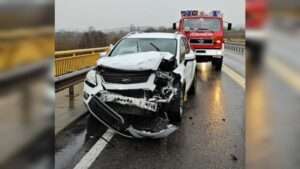 Verkehrsunfall mit zwei verletzten bei rüdesheim an der nahe