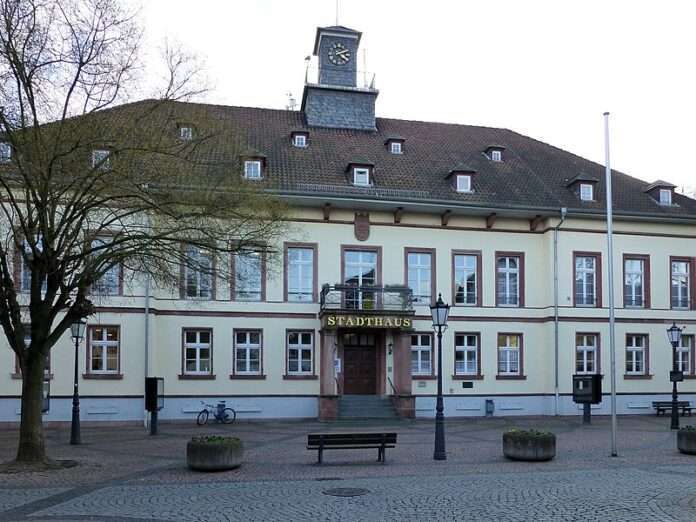 800px-Rathaus_(Gernsheim)