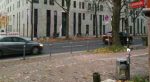 Neue querung auf der rheinallee in der stadt mainz