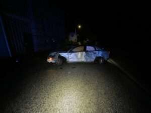 Nach flucht vor der polizei: audifahrer verunglückt schwer Nach flucht vor der polizei: audifahrer verunglückt schwer