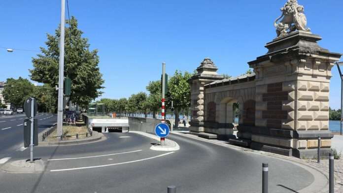 20190704_rheinufer_02-4e210c35