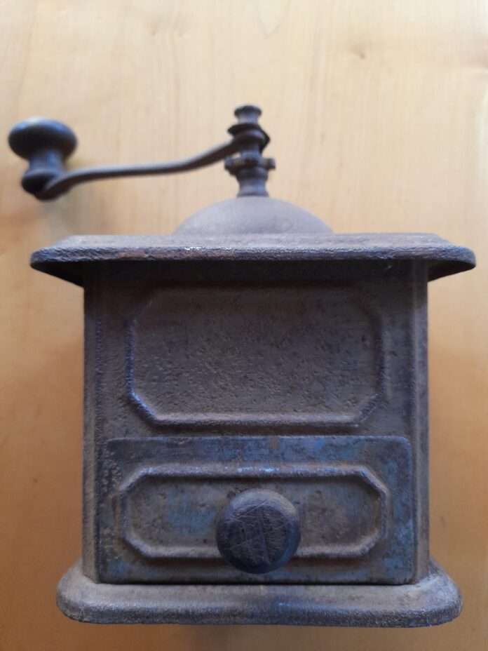 Blech Kaffeemühle