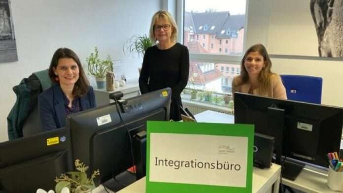 F-2402-Integrationsbuero-Pressefoto Foto Kreis Mainz Bingen
