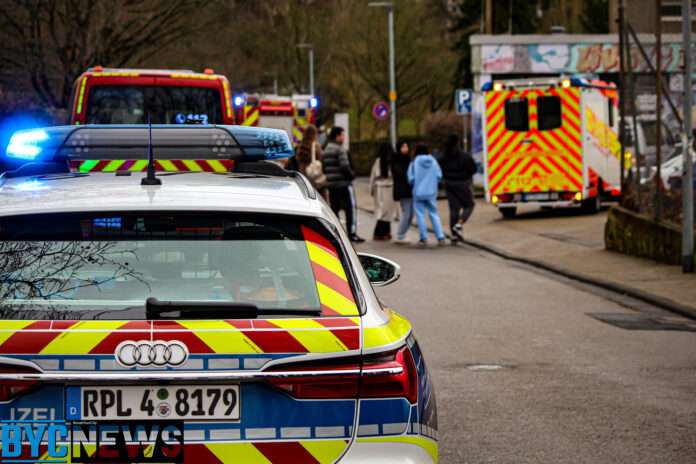 Feuerwehreinsatz an Schule in Mainz sorgt für Aufregung | Foto: BYC-News