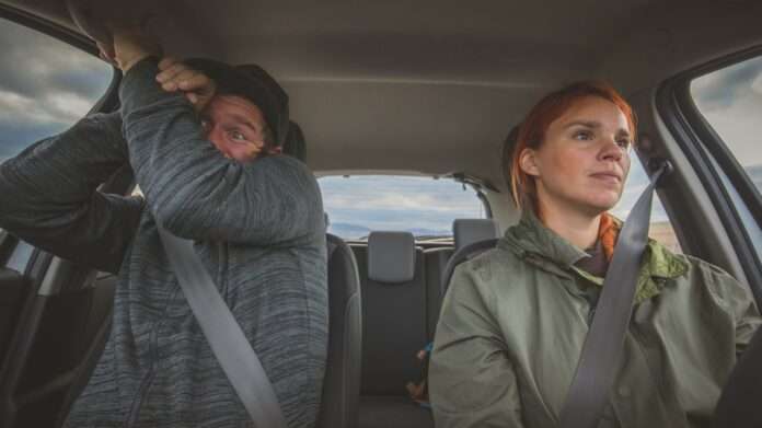 Mehr als jeder Dritte hält den Partner für den schlimmsten Beifahrer