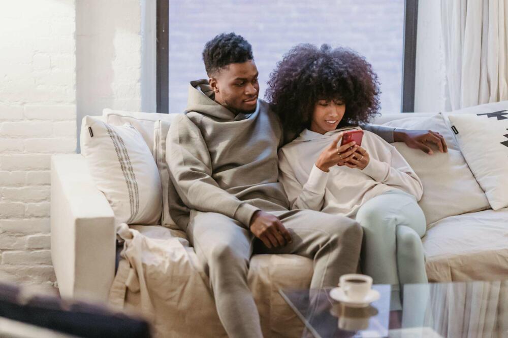 pexels-andres-ayrton-6578752