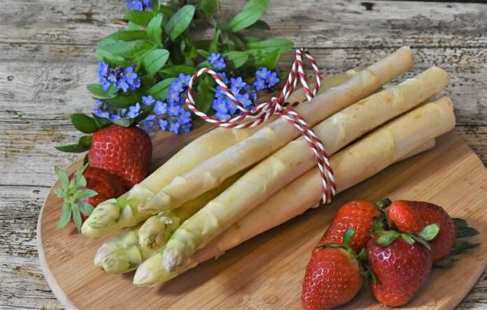 asparagus-4140312_1280