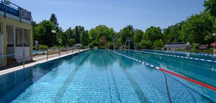 waldschwimmbad-grossesbecken-juni20kl