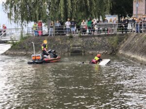 Bingen: jetski kentert aufgrund von fahrunerfahrenheit