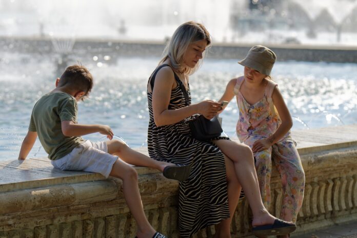 family-7244468_1920