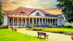 Lost place mit ausstellung im "alten kurhaus" in bad kösen 1