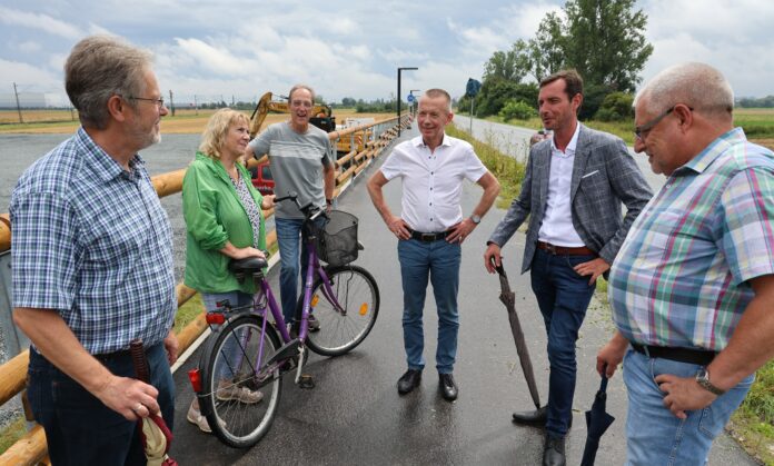 Neuer Rad- und Gehweg zwischen Biebesheim und Stockstadt eröffnet | Foto: Kreisverwaltung Groß-Gerau