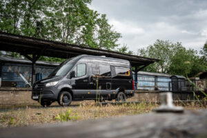 Mercedes-benz: weltpremiere der neuen microliner-editionen auf dem caravan salon 2024