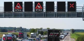 Stau Autobahn