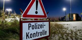 Symbolbild Polizeikontrolle