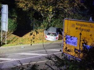 Drei verletzte personen bei unfall in wiesbaden