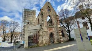 Büttelborn: zwei schwerverletzte bei unfall auf der a67