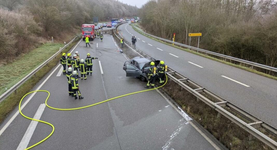 Schwerer Unfall auf der B41 bei Bad Kreuznach | Foto: FF VG Rüdesheim