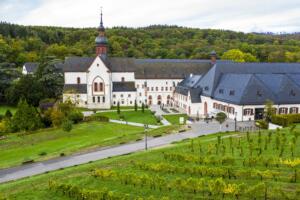 Eltville: oldtimer-event im kloster eberbach 1
