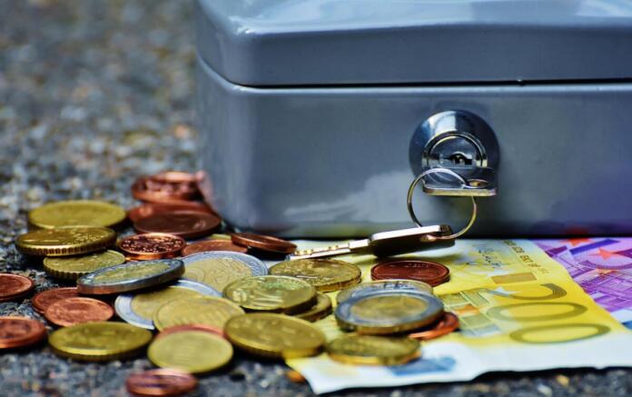 cashbox-1642988_1920