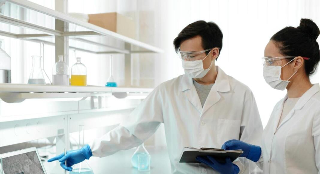 pexels-edward-jenner-4031694