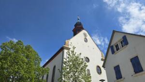 Traditionen und bräuche rund um die konfirmationsfeier St. Michael in lörzweiler – eine kirche mit geschichte und klang - foto: thorsten lüttringhaus